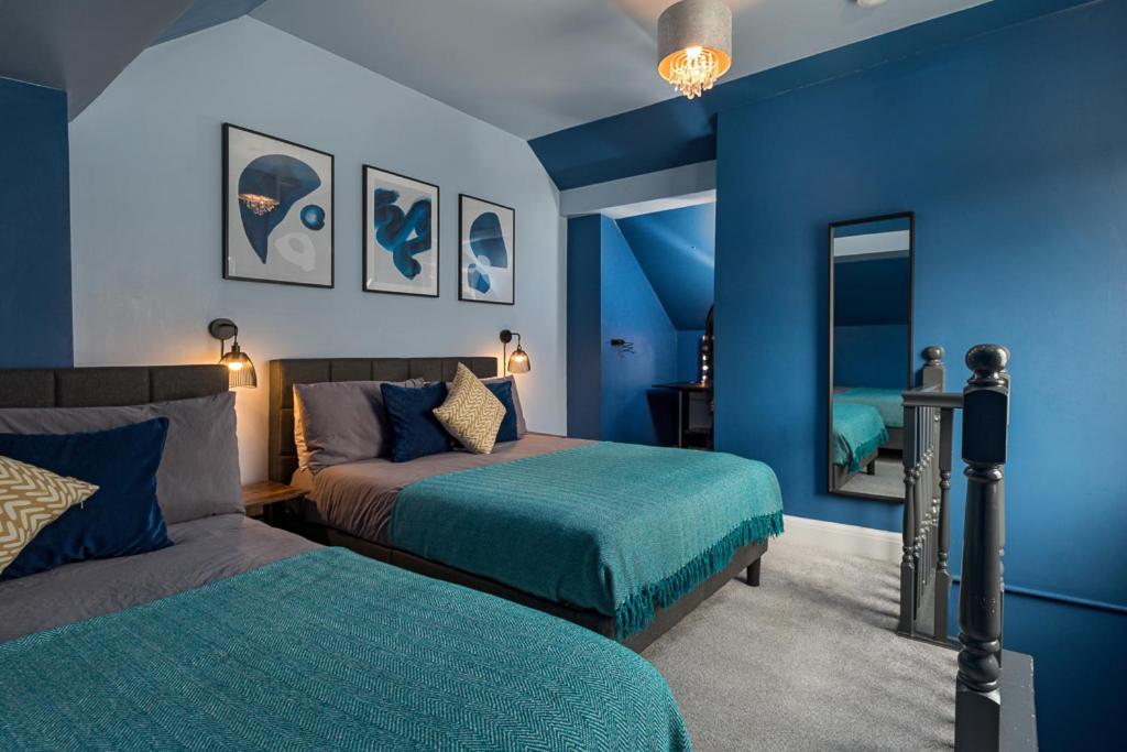 Modern Comfort-family-friendly-near & Peaks Holiday home Sheffield